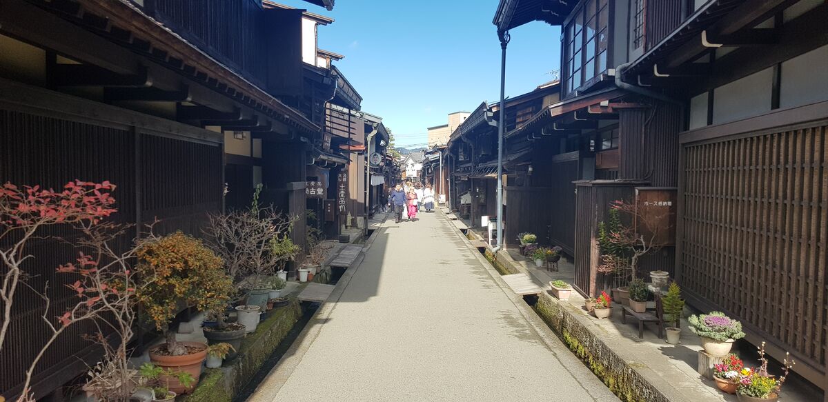 Takayama 2